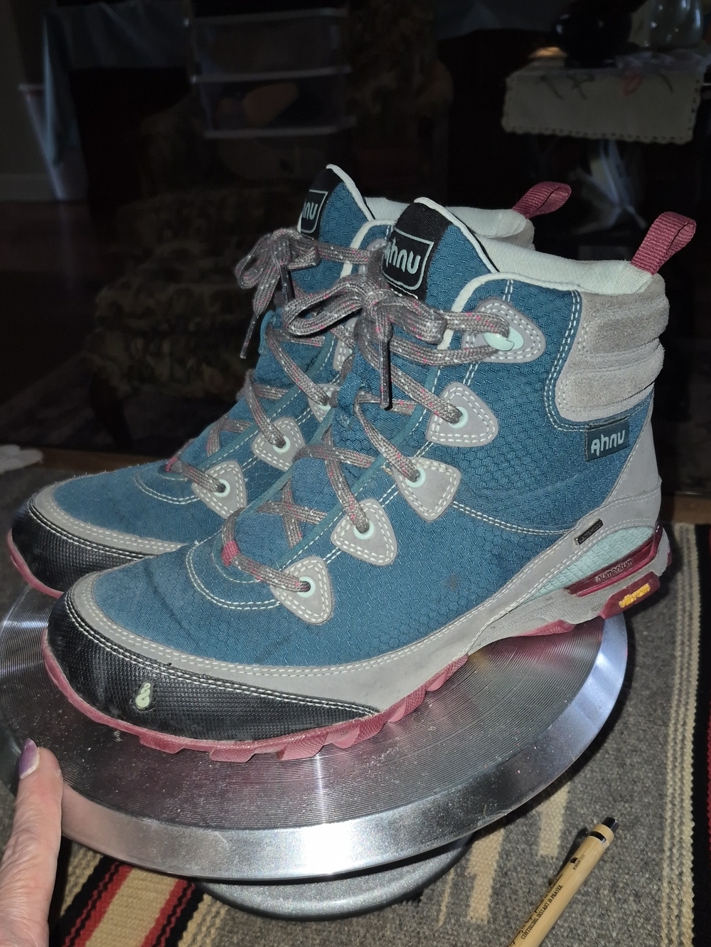 AHNU"Sugarpine"Vibram Sole LightweightWaterproofHiking BootWomens Sz.9.5.(#1168S